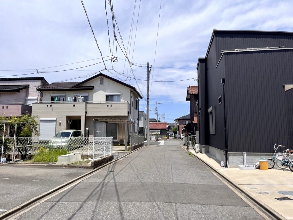 歩道と車道の区別がない道路